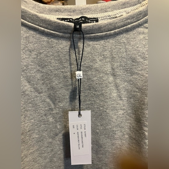 NWT Generation Love Devon Brocade Crew Neck Sweatshirt - Medium - Picture 2 of 7
